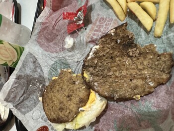 Consumer Review - Food Safety Burger King, Terminal 1 (New) - Departure, Hurghada, Egypt photo #2