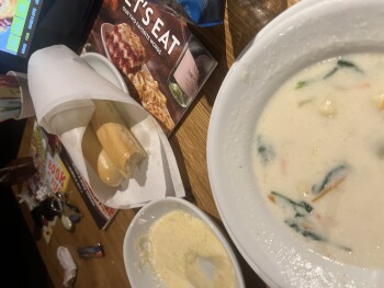 Consumer Review - Food Safety Olive Garden Italian Restaurant, Farwell Drive, Fremont, CA, USA Last night I had dinner at Olive Ga... photo #2