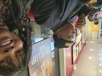 消费者评论 - 食品安全 KFC, West 7th Avenue, Corsicana, TX, USA It happened  on December 9, 2023 we stopped at a KFC restau... 照片 #2