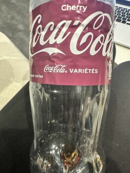 Consumer Review - Food Safety Coca Cola Cherry , Intermarché SUPER Pollestres, Pollestres, France aujourd'hui coca cola cherry c'e... photo #2
