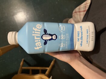 Consumer Food Safety Report Market Basket, Westgate Drive, Brockton, MA, USA Purchased Fairlife Fat Free Lactose Free Milk on 1/... photo #2