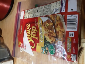 Reseña del consumidor - Seguridad alimentaria Walmart Supercenter, North La Cholla Boulevard, Tucson, AZ, USA . Stove Top Stuffing
Became very il... foto #2
