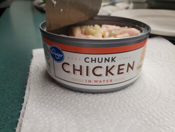 Consumer Review - Food Safety Kroger Marketplace, South Columbia Avenue, Rincon, GA, USA KROGER Chunk Canned Chicken Bad seal on p... photo #4