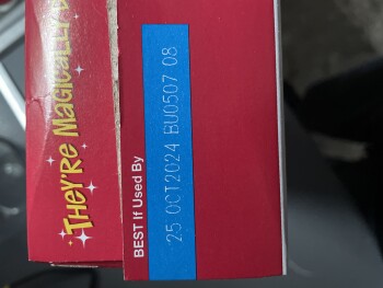 مراجعة المستهلك - سلامة الغذاء Kroger, Marsh Road, Okemos, MI, USA Bought a giant size box of Lucky Charms from Kroger. Consumed tw... صورة فوتوغرافية #2