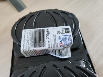 Consumer Review - Food Safety ALDI, Chemin de la Plaine, Mougins, France Hier soir Flan ou viande hachée aldi Mes deux filles ont... photo #1