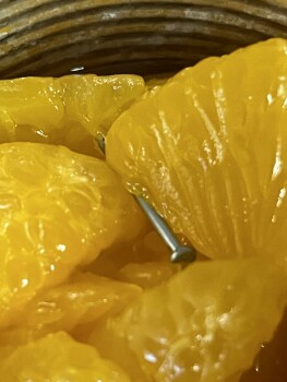 Consumer Food Safety Report Sweet Harvest Mandarin Oranges, Aldi, Lincoln, NE, USA My friend found a nail in her can of mandarin... photo #2
