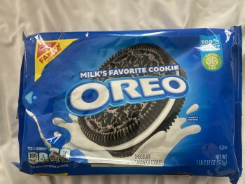 Consumer Review - Food Safety Oreo, Walmart Supercenter, Illinois 251, Peru, IL, USA We bought Oreo cookies, family size, from Wal... photo #3