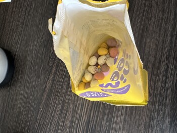 Consumer Review - Food Safety Cadbury Mini Eggs, Iceland Supermarket Stocksbridge, Fox Valley Way, Stocksbridge, Sheffield, UK I b... photo #1
