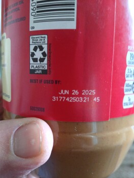 Avaliação do consumidor - Segurança alimentar Walmart Supercenter, South Blue Angel Parkway, Pensacola, FL, USA Jiff peanut butter that I bought a... foto #2