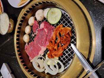 مراجعة المستهلك - سلامة الغذاء Shila Korean BBQ, West Shaw Avenue, Fresno, CA, USA I got food poisoning after eating at Shilas Kore... صورة فوتوغرافية #3