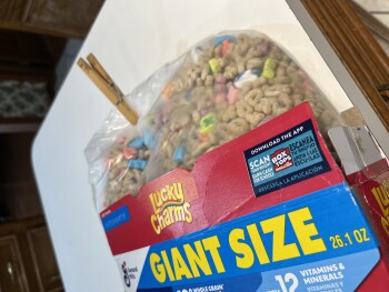 Reseña del consumidor - Seguridad alimentaria Lucky Charms, H-E-B, Humble, TX, USA Ate Lucky charms last night and today, liquid diarrhea. This ha... foto #2