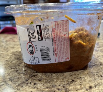 消费者评论 - 食品安全 Costco Wholesale, East University Drive, Mishawaka, IN, USA February 28th, 2024.  Just last night. C... 照片 #2