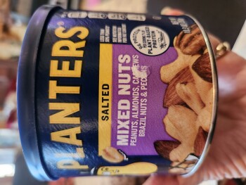 Avis du consommateur - Sécurité alimentaire Planter's mixed nuts, Battlefield, MO, USA I ate Planter's mixed nuts. Put some in my mouth and befo... photo #2