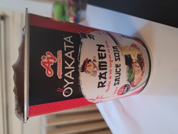 Consumer Review - Food Safety E.Leclerc CARCASSONNE, Rue Colbert, Carcassonne, France Des ramen Oyakata Ramen d'Ajinomoto, saveur... photo #3
