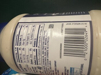 تقرير سلامة الغذاء للمستهلك Kraft miracle whip, Chillicothe, OH, USA Kraft miracle whip.  Hard yellow crusty gunk under the seal... صورة فوتوغرافية #3