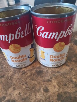 Avis du consommateur - Sécurité alimentaire Campbell's soup, Smith's, Las Vegas Blvd N, North Las Vegas, NV, USA Me and my brother (Who has down... photo #2