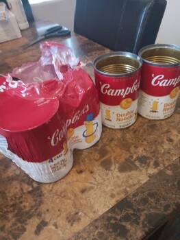 Avis du consommateur - Sécurité alimentaire Campbell's soup, Smith's, Las Vegas Blvd N, North Las Vegas, NV, USA Me and my brother (Who has down... photo #3