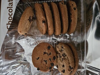 Consumer Review - Food Safety Publix Chunky Chocolate Chip Cookies, Publix Super Market at South Point, 9th Street Southwest, Vero... photo #3