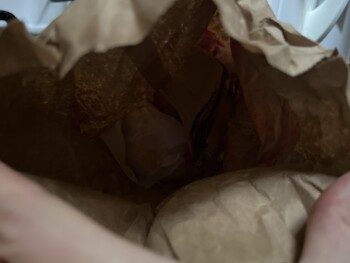 Reseña del consumidor - Seguridad alimentaria Wendy's, South Arlington Street, Akron, OH, USA Ordered four burgers only ate one tasted  funny thre... foto #2