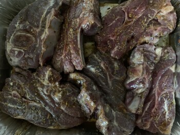 Consumer Review - Food Safety Browns' Your Independent Grocer Stittsville, Stittsville Main Street, Stittsville, ON, Canada 我Mar2... photo #1