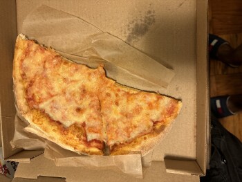 Consumer Review - Food Safety Vito's Pizza, York Road, Baltimore, MD, USA I’m experiencing nausea, vomiting and diarrhea after eat... photo #1