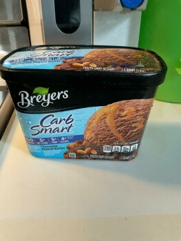 Verbraucherbewertung – Lebensmittelsicherheit Breyer's, Shaw's, East Main Road, Middletown, RI, USA Suspected food poisoning. Symptoms: Diarrhea,... Foto #2