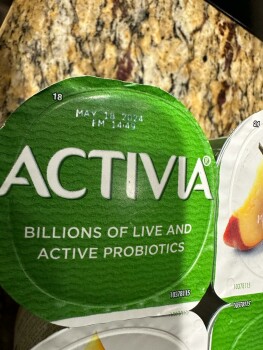 Consumer Food Safety Report Activia Yogurt, Kroger, Spencer Highway, Pasadena, TX, USA I took one bite of the one next to it and... photo #5