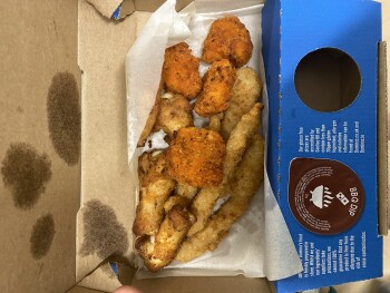 Consumer Review - Food Safety Domino's Pizza - Bodmin, Dennison Road, Bodmin, UK Last night Chicken from domino's My son ate 2 chi... photo #1