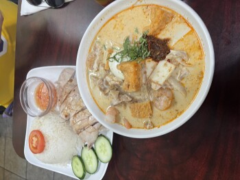 Consumer Review - Food Safety Hawkers Delight Deli, Main Street, Vancouver, BC, Canada I ate a laksa noodle and haianese chicken r... photo #3