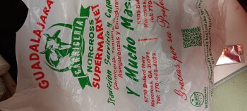 Avis du consommateur - Sécurité alimentaire Meat, Guadalajara Supermarket, Buford Highway, Norcross, GA, USA they had one pack of thighs prepack... photo #2