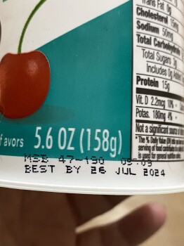 消费者评论 - 食品安全 Safeway, Meridian E, Puyallup, WA, USA Ate Yoplait Protein Yogurt Brand  5.6 oz Cherry Flavor and wi... 照片 #2