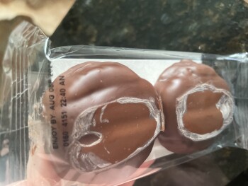 Consumer Review - Food Safety Tastykake, ShopRite of Mt. Laurel, Nixon Drive, Mount Laurel Township, NJ, USA Saturday evening the... photo #2