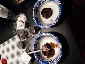 消费者食品安全报告 Family Dollar, Essex St, Lawrence, MA, USA Hershey's triple chocolate cakes are toxic 照片 #5
