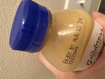 Reseña del consumidor - Seguridad alimentaria Walmart Supercenter, Pleasant Crossing Boulevard, Rogers, AR, USA Opened bottle and it was full of b... foto #3