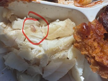 Consumer Review - Food Safety Mariano's, North Milwaukee Avenue, Vernon Hills, IL, USA I bought white fish from hot bar that had l... photo #4