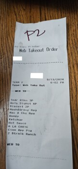 Reseña del consumidor - Seguridad alimentaria Popeyes Louisiana Kitchen, U.S. 60, Republic, MO, USA Worst service ever. Got food cause was so old... foto #3