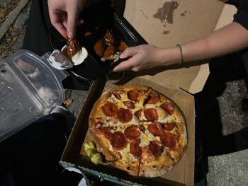 Consumer Review - Food Safety Papa Johns Pizza, Amsterdam Avenue, New York, NY, USA Ordered a small pepperoni pizza, it tasted fin... photo #2