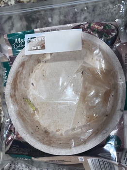 消费者食品安全报告 Walmart Supercenter, South Broadway Avenue, Tyler, Texas, USA A worm found in Maria Callendar Brocco... 照片 #1