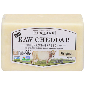 Retiro de alimentos Raw Farm Raw Cheddar Cheeses recalled due to E. Coli Sprouts Farmers Market has issued a recall for... foto #1