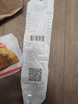 消费者评论 - 食品安全 Jack in the Box, Thornton Road, Lodi, CA, USA Ordered 4 tacos, 2 orders of 2 for $1.99. Starting eat... 照片 #2