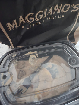 مراجعة المستهلك - سلامة الغذاء Maggiano's Little Italy, West 135th Street, Overland Park, KS, USA I ordered their mushroom ravioli,... صورة فوتوغرافية #2