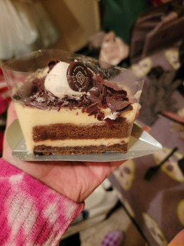 Consumer Review - Food Safety Paris Baguette, 371 7th Ave, New York, NY 10001, USA I went into this place to get 4 desserts and on... photo #5