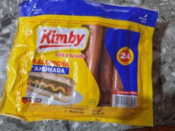 Verbraucherbewertung – Lebensmittelsicherheit Salchicha Kimby, San José, Alajuelita, Costa Rica Compre un paquete de 24 salchichas y vienen en mal... Foto #3