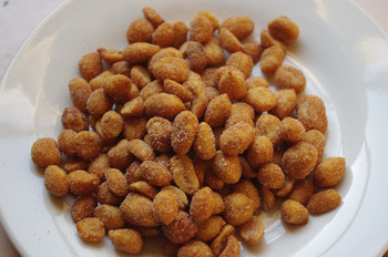 Reclame de Alimentos MEI HEONG YUEN Roasted Peanut Products recalled due to Cyclamates Super World Trading Inc. has initi... foto #2