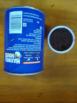 Consumer Food Safety Report Hannaford, U.S. 9, Valatie, NY, USA Can liner was defective .I have pictures...I just want a new can... photo #4