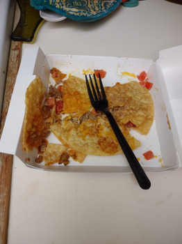 Avis du consommateur - Sécurité alimentaire Taco Bell, East Carson City Road, Carson City, MI, USA Husband brought home Mexican pizza. The item... photo #1
