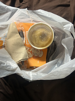Avis du consommateur - Sécurité alimentaire Popeyes Louisiana Kitchen, Lake Road, Seville, OH, USA Hi, I am a truck driver. Yesterday for lunch... photo #4