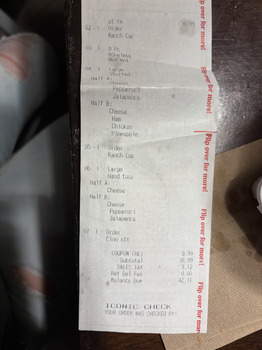 مراجعة المستهلك - سلامة الغذاء Pizza Hut, Tower Road, Northeast, Denver, CO, USA Had ordered my usual pizzas and wings and I ate on... صورة فوتوغرافية #1