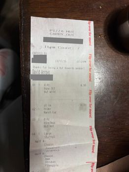 مراجعة المستهلك - سلامة الغذاء Pizza Hut, Tower Road, Northeast, Denver, CO, USA Had ordered my usual pizzas and wings and I ate on... صورة فوتوغرافية #2