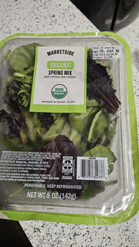 Reseña del consumidor - Seguridad alimentaria Walmart Supercenter, 3101 W Princeton St, Orlando, FL, USA Ingested in eight green worm like creatur... foto #2